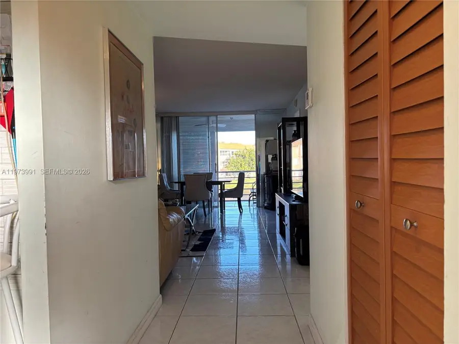 9900 Sunrise Lakes Blvd #210, Sunrise, FL 33322 - #2