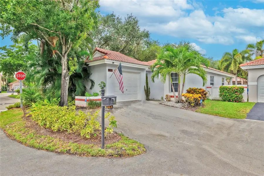 1361 Seagrape Cir, Weston, FL 33326 - #3