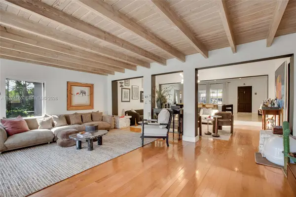 10659 NE 10th Pl, Miami Shores, FL 33138