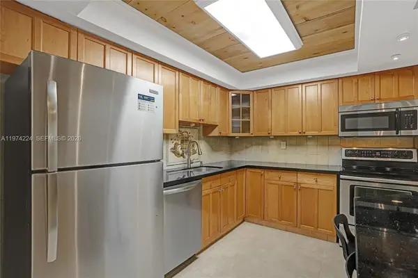 20291 NE 30th Ave #112, Aventura, FL 33180