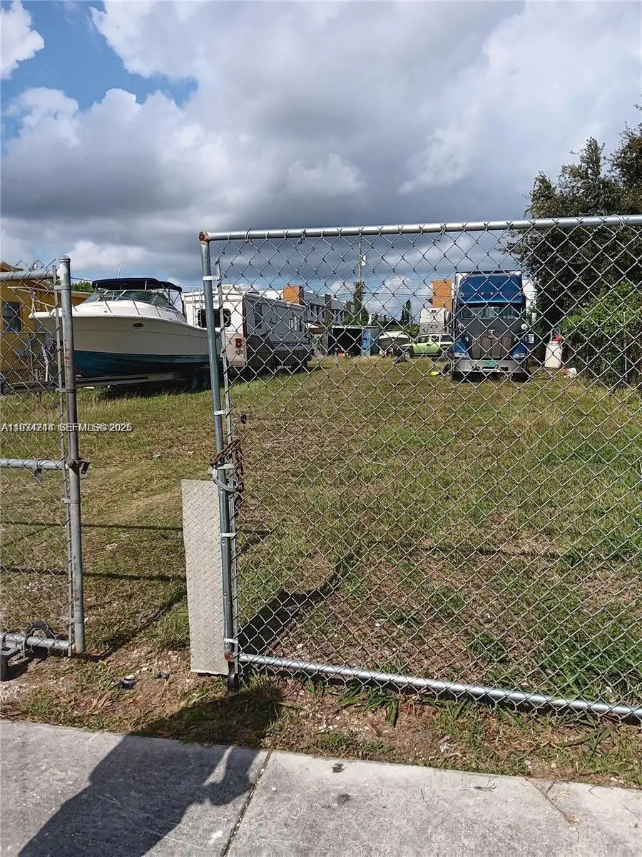 8th Stree NW 8st Nw, Florida City, FL 33034 - #1
