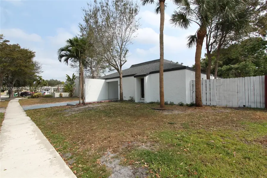 4940 SW 94th Way, Cooper City, FL 33328 - #3