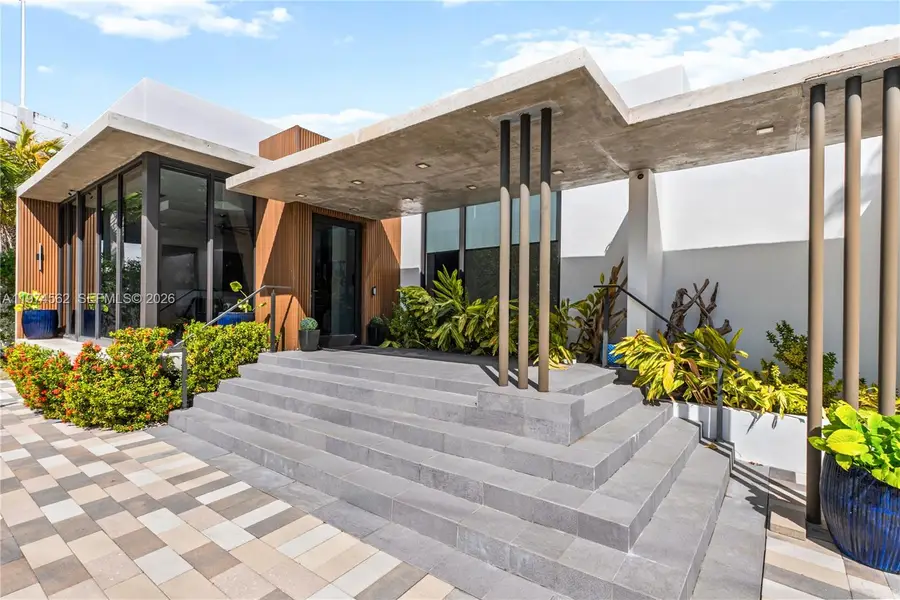 1845 NE 124th St, North Miami, FL 33181 - #3