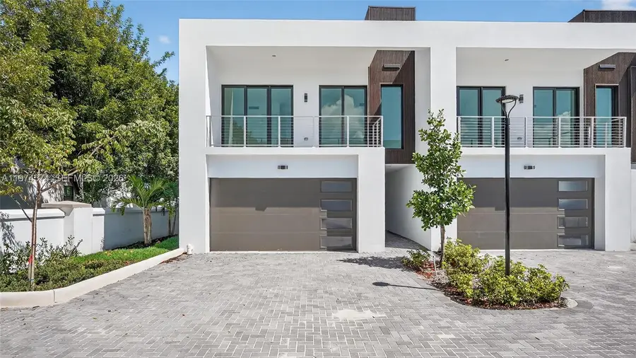 4638 SW 32nd Ave #D2, Dania Beach, FL 33312 - #3