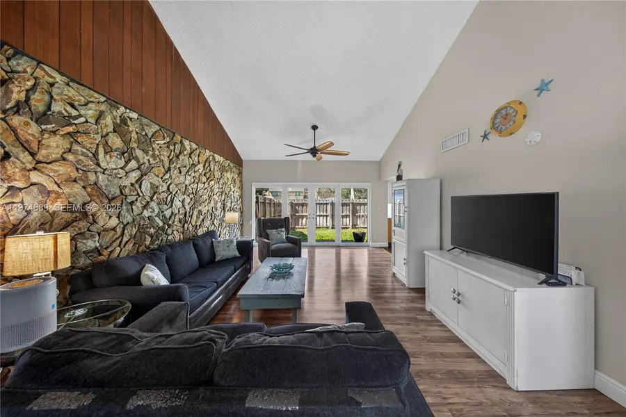 7265 W Sunrise Blvd #7265L, Plantation, FL 33313 - #2