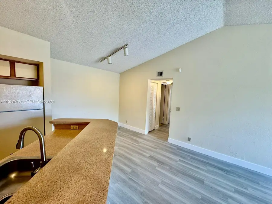 3390 N Pinewalk Dr N #1038, Margate, FL 33063 - #2