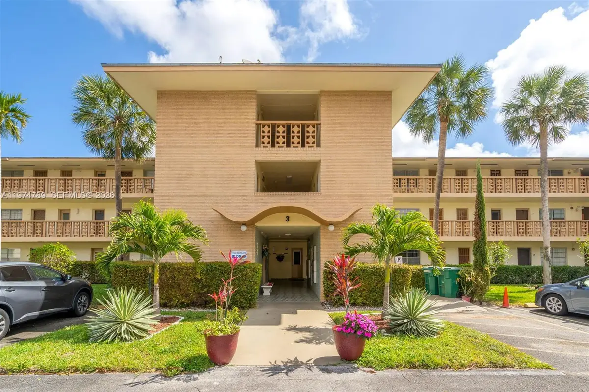 17050 NE 14th Ave #106, Miami, FL 33162 - #1