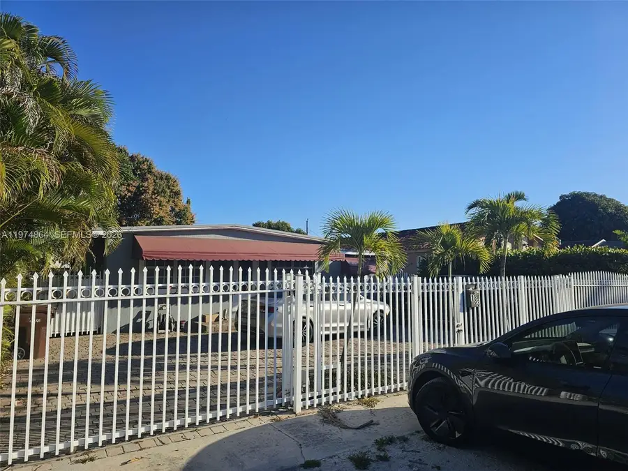 183 E 44th St, Hialeah, FL 33013 - #2