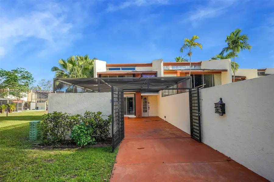 7601 SW 105th Ave, Miami, FL 33173 - #2