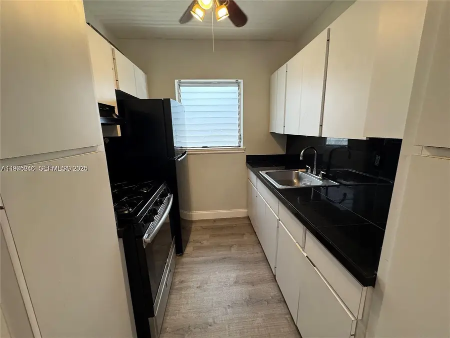 75 Washington Ave #18, Miami Beach, FL 33139 - #3