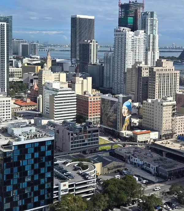 350 S Miami Ave #3507, Miami, FL 33130