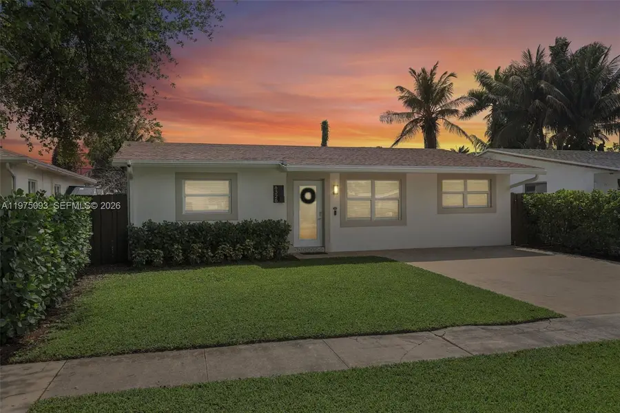 6326 Dawson St, Hollywood, FL 33023 - #2