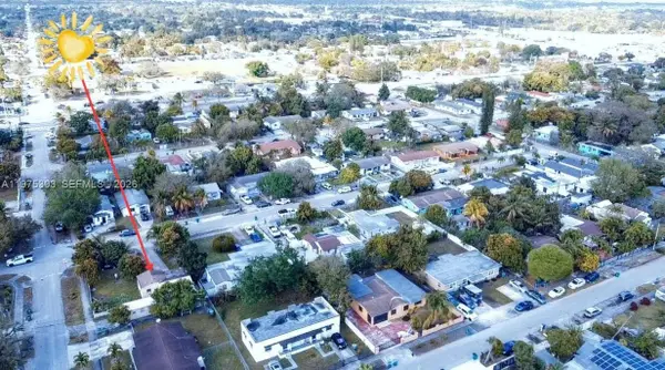 1086 NW 101st St, Miami, FL 33150