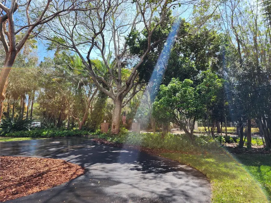 6065 SW 133rd St, Pinecrest, FL 33156 - #3