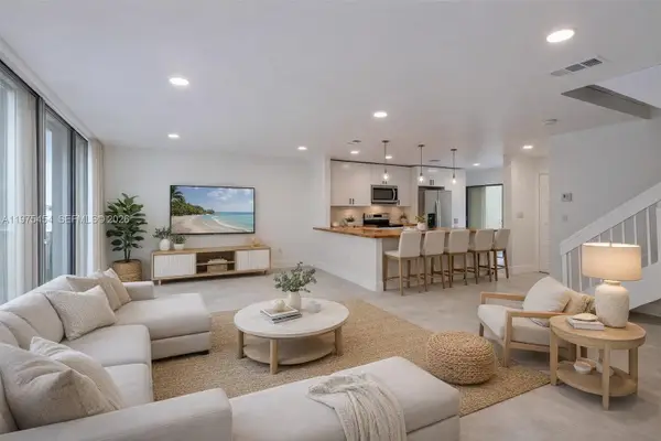 3905 Adra Ave #J-46B, Doral, FL 33178