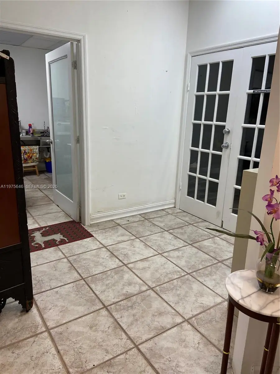 5601 Collins Ave, Miami Beach, FL 33140 - #2