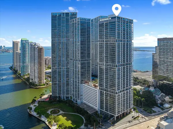 485 Brickell Ave #1807, Miami, FL 33131