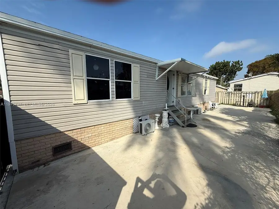 220 NE 12th Ave, Homestead, FL 33030 - #3