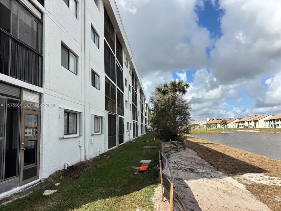 4725 E Lucerne Lakes Blvd E #315, Lake Worth, FL 33467 - #2