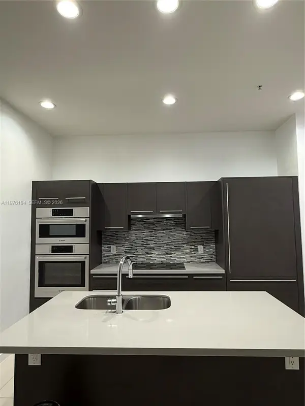 7661 NW 107th Ave #813, Doral, FL 33178