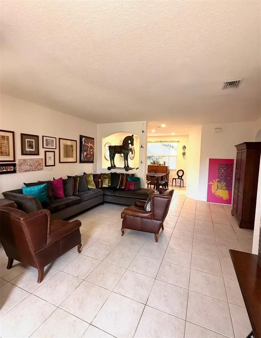 11010 NW 87th St, Doral, FL 33178 - #2