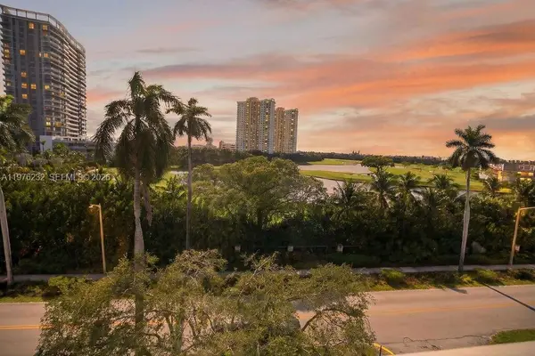 300 Diplomat Pkwy #601, Hallandale Beach, FL 33009