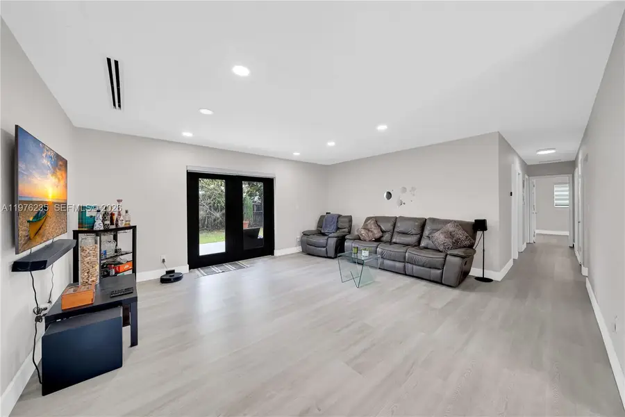 8801 SW 21st St, Miami, FL 33165 - #3