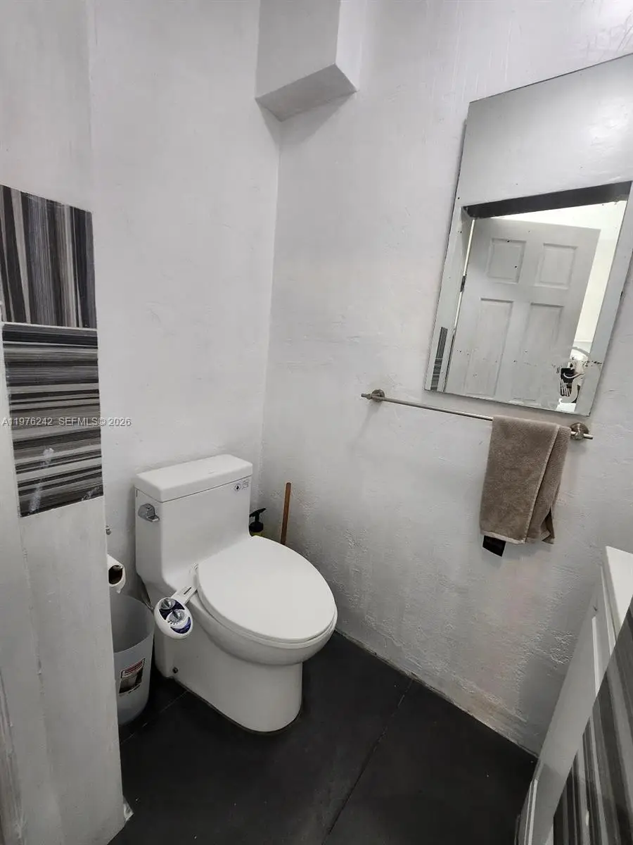 3560 NW 19th St, Miami, FL 33125 - #3
