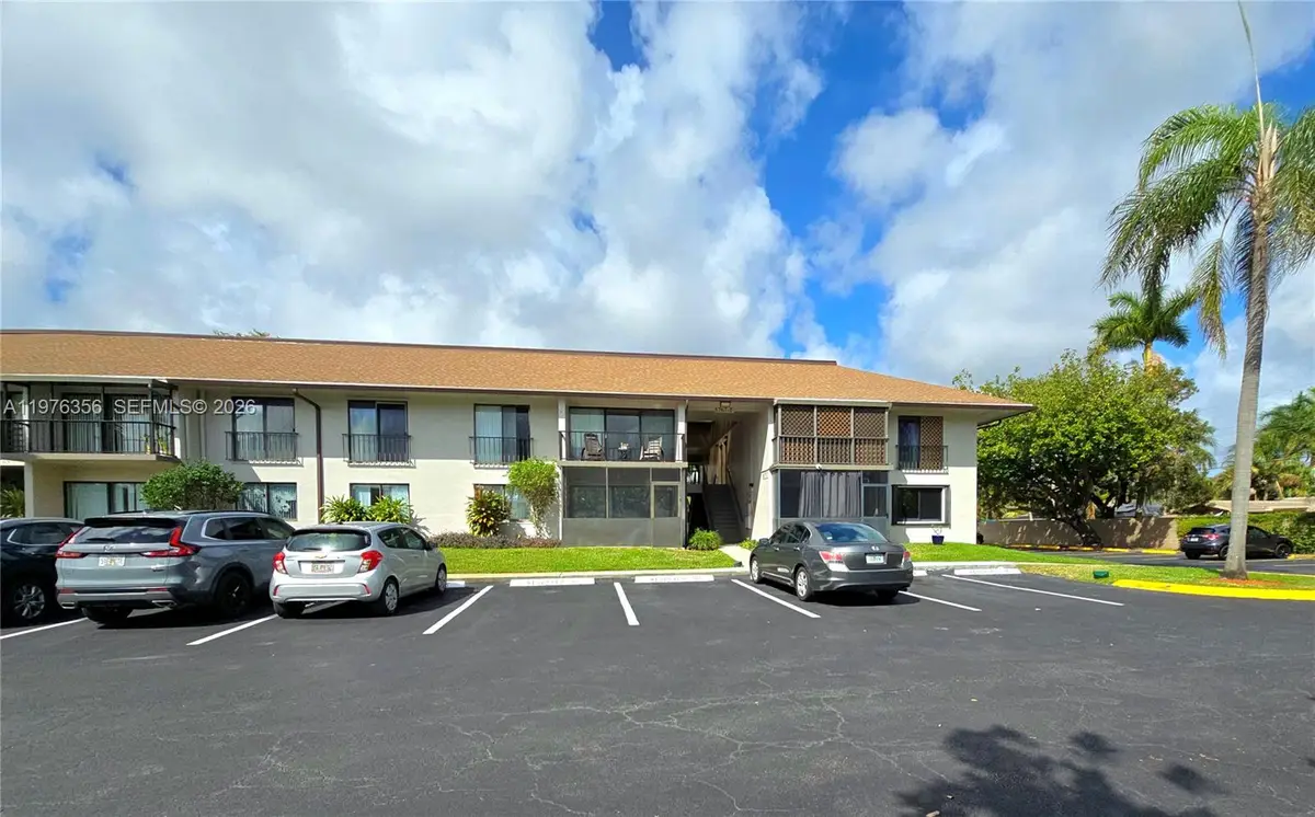 5767 Washington St #F2, Hollywood, FL 33023 - #1