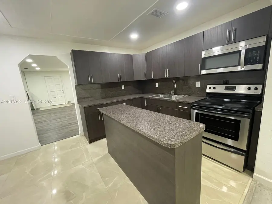 10415 NW 35th Ave, Miami, FL 33147 - #3