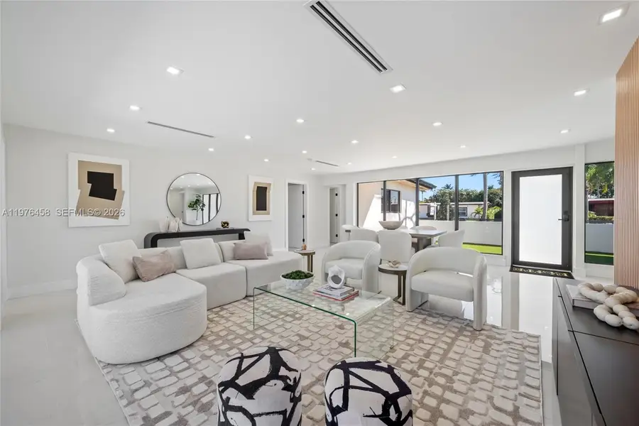 1931 186th Dr, North Miami Beach, FL 33179 - #3