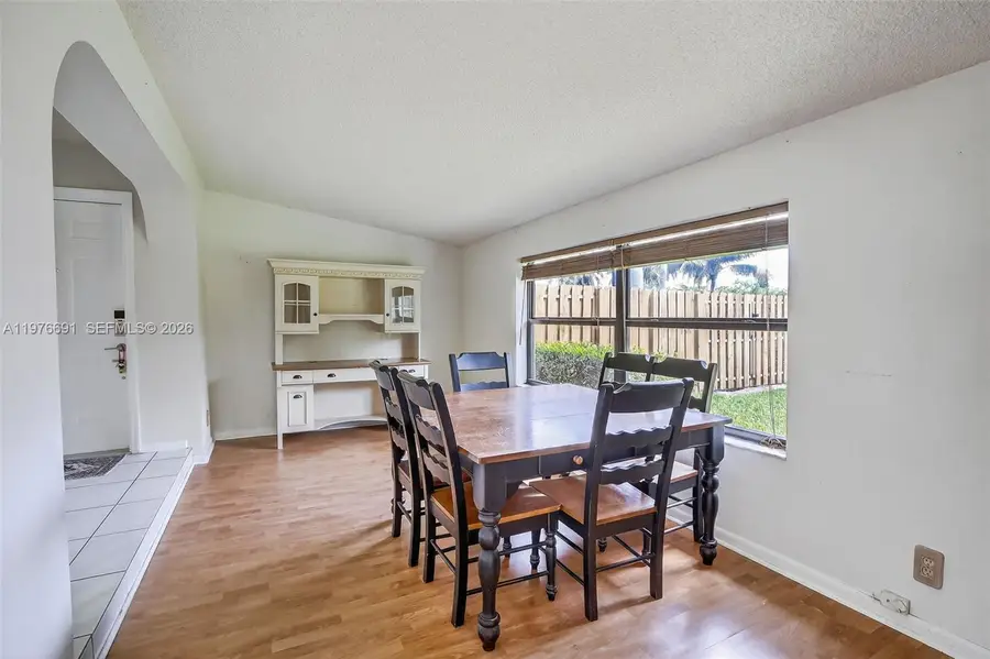 5260 Redwood Ct, Plantation, FL 33317 - #3