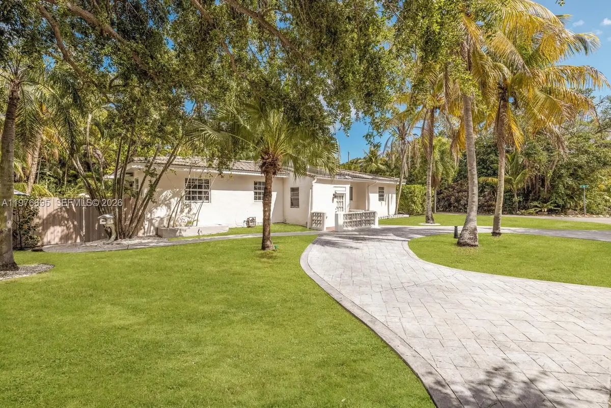 11801 NE 11th Ave, Biscayne Park, FL 33161 - #1