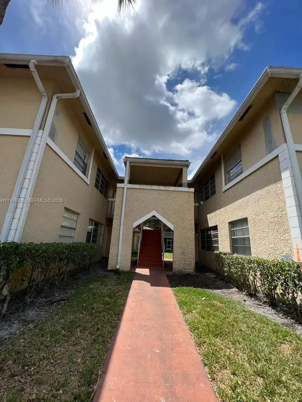 10204 Twin Lakes Dr #14-H, Coral Springs, FL 33071