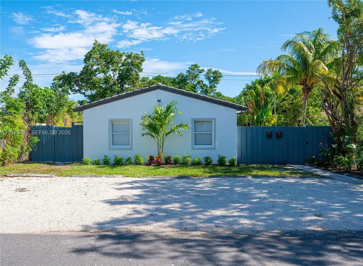 1236 NE 16th Ave, Fort Lauderdale, FL 33304 - #1