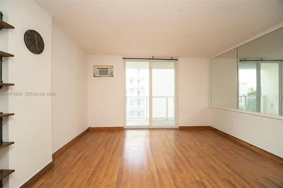 1750 James Ave #4J, Miami Beach, FL 33139 - #2