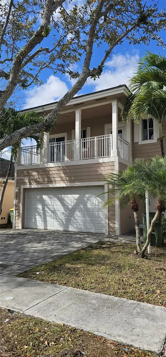 3389 NE 4th St, Homestead, FL 33033