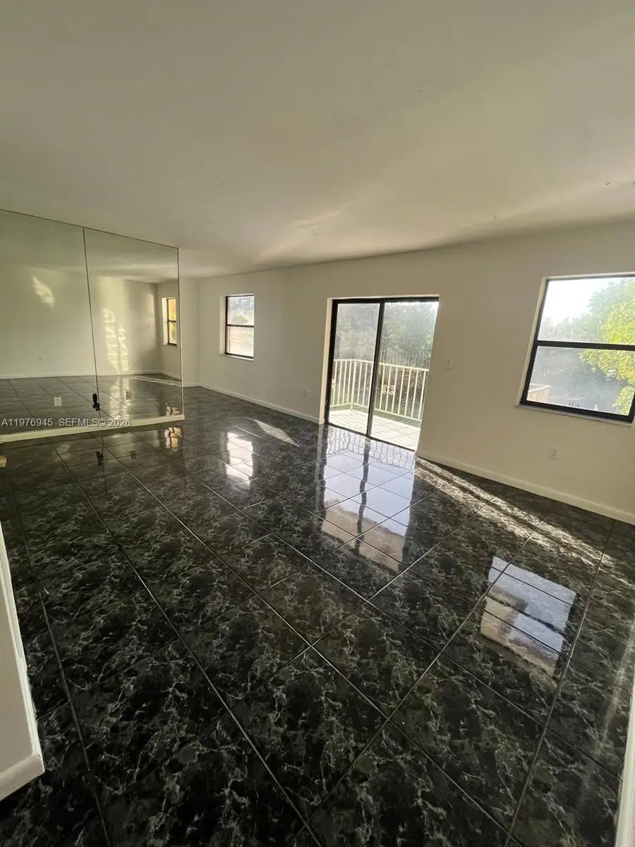 3522 NE 166th St #10, North Miami Beach, FL 33160 - #3