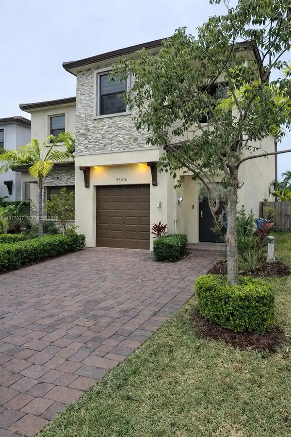 25216 SW 108th Ct, Homestead, FL 33032