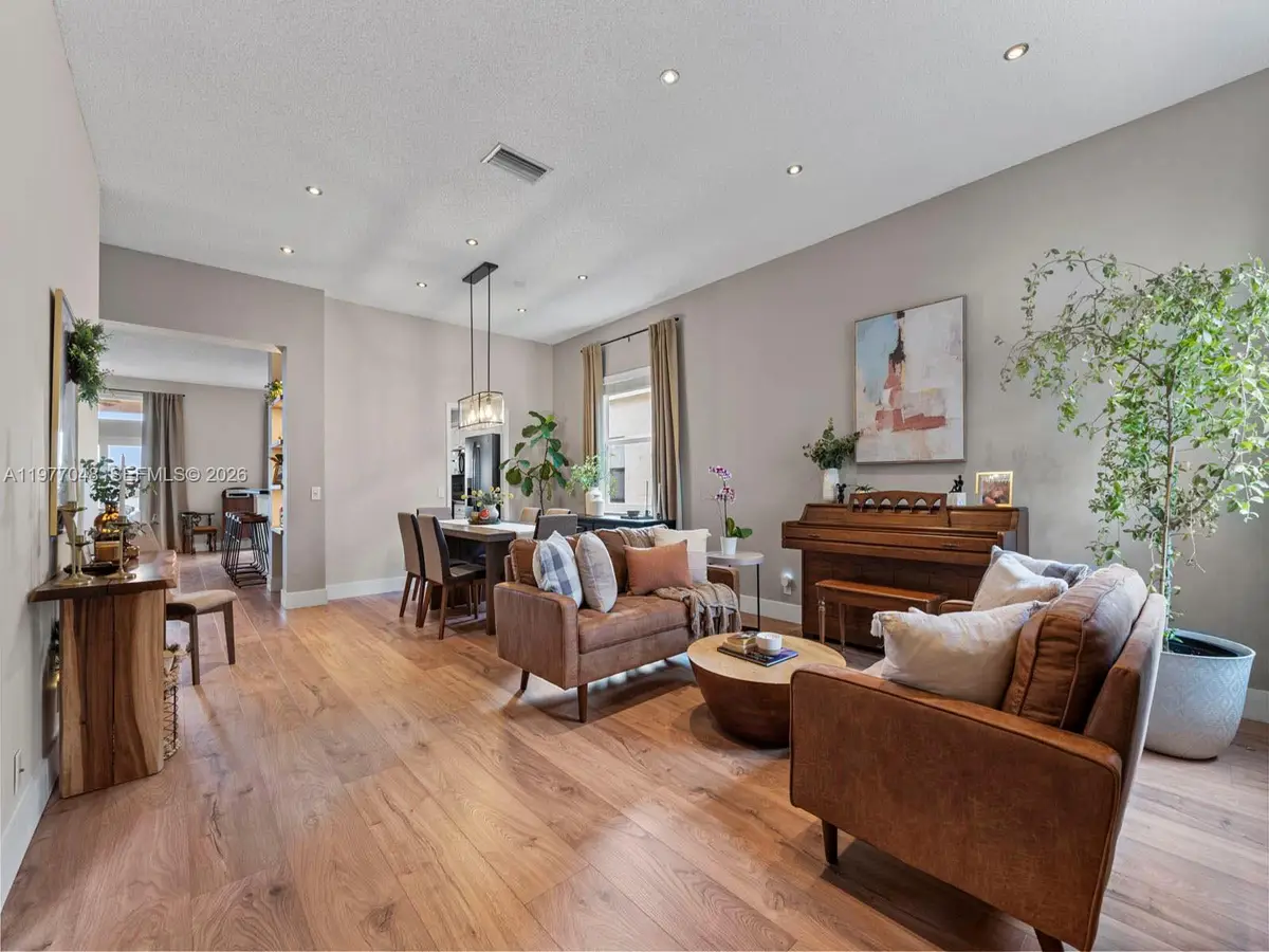 1150 Fairfield Meadows Dr, Weston, FL 33327 - #1