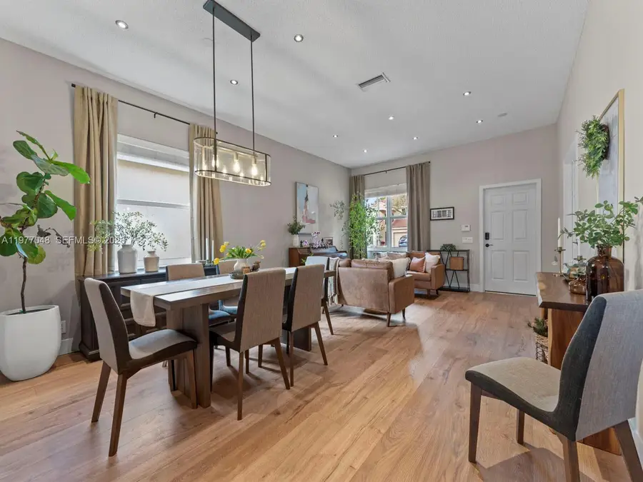 1150 Fairfield Meadows Dr, Weston, FL 33327 - #3