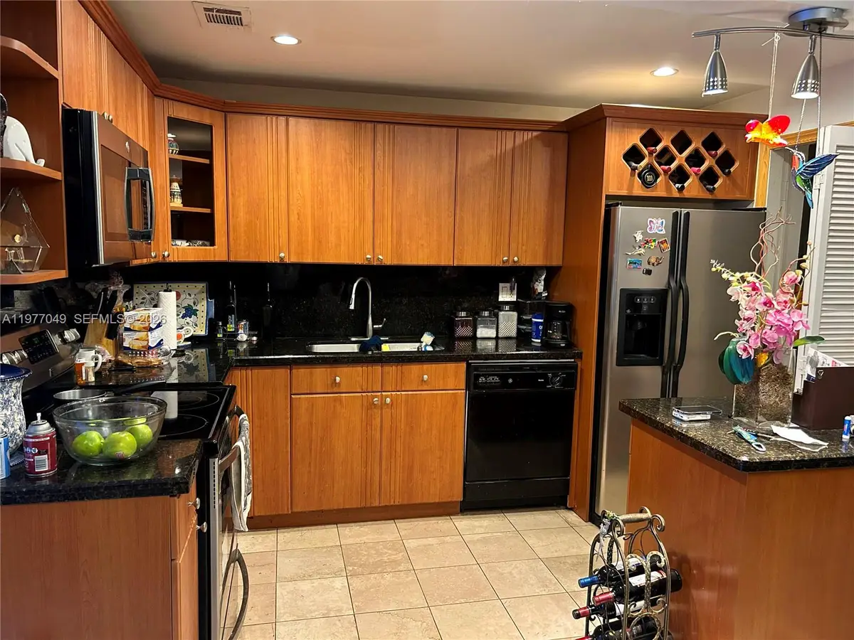 11219 SW 33 RD Circle PL 11219 Sw 33 Rd Cir Pl, Miami, FL 33165 - #1