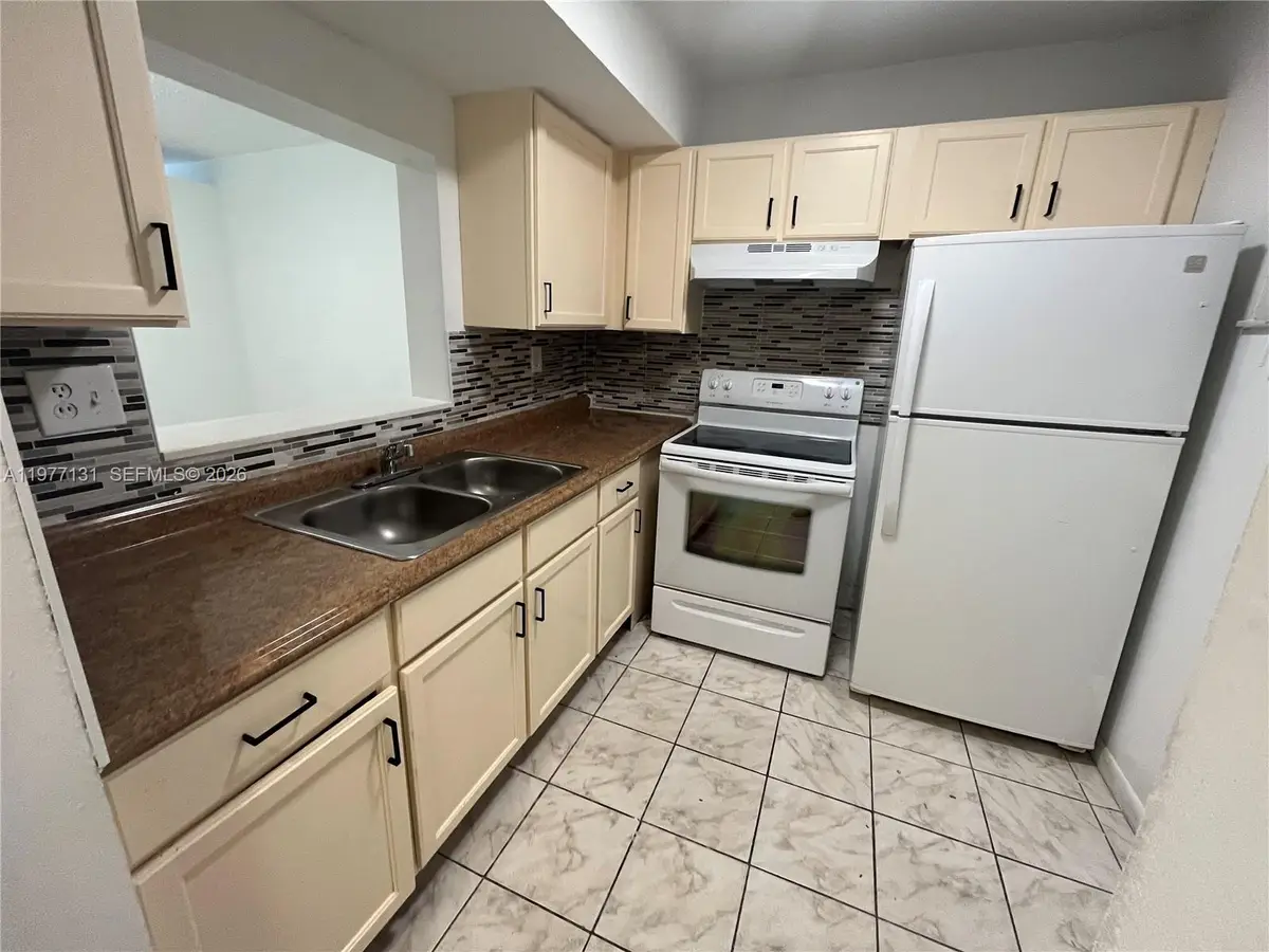3710 NW 21st St #211, Lauderdale Lakes, FL 33311 - #1