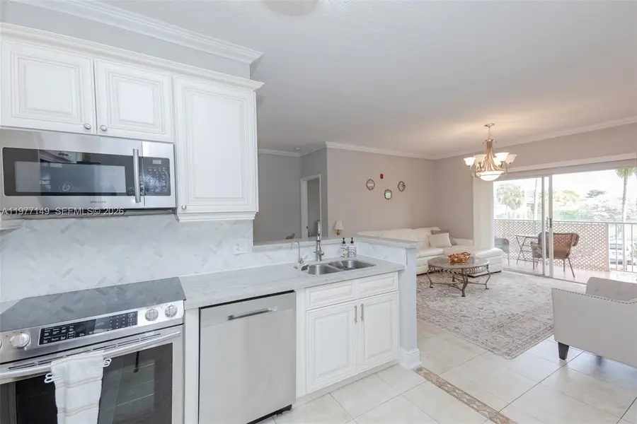 6976 SW 39th St #G204, Davie, FL 33314 - #2