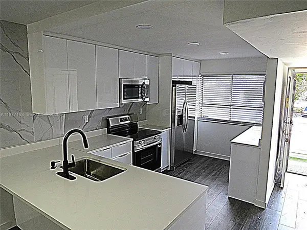 3591 Inverrary Dr #203, Lauderhill, FL 33319