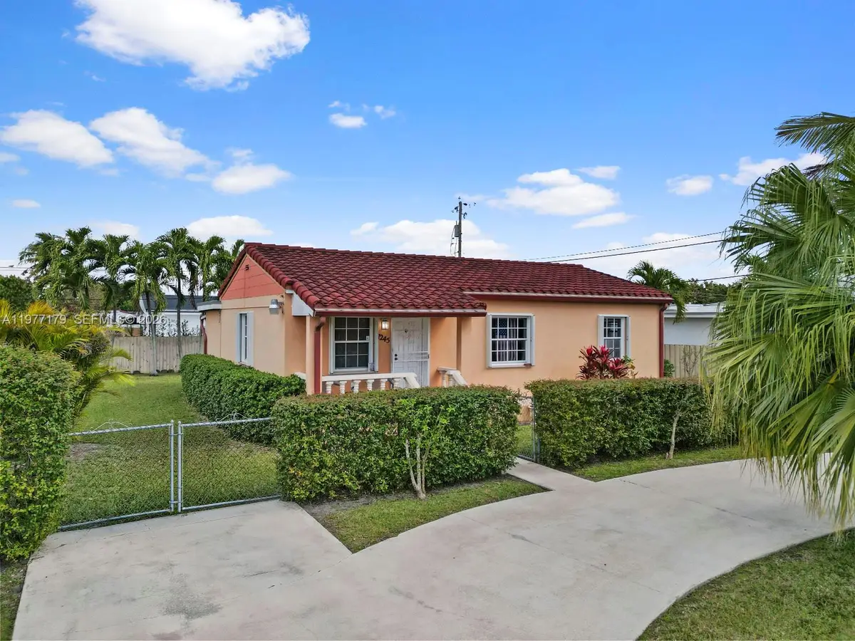 7245 SW 19th St, Miami, FL 33155 - #1