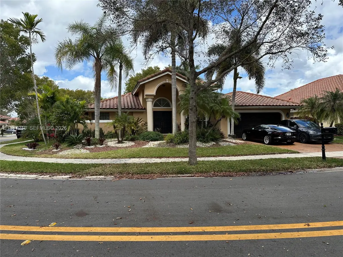 966 Spoonbill Cir, Weston, FL 33326 - #1