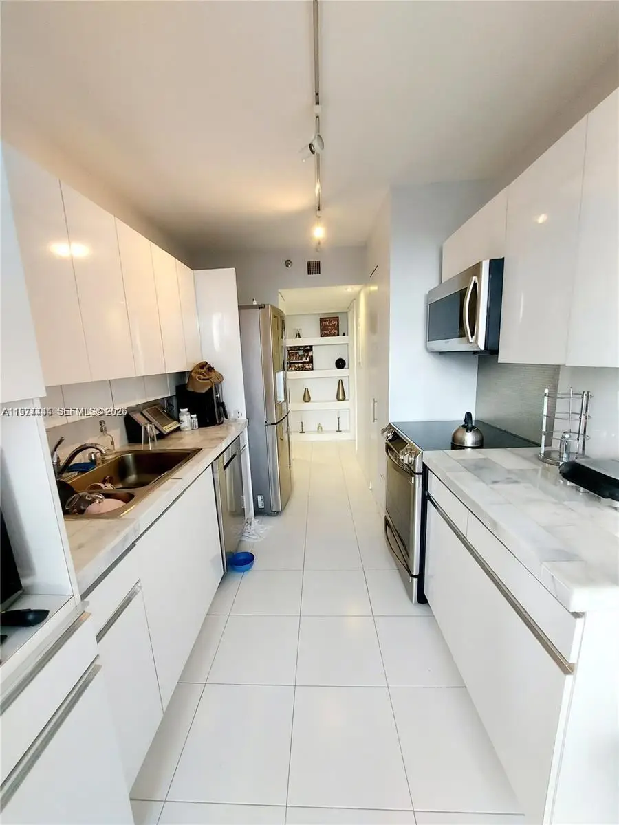 1000 W Island Blvd #508, Aventura, FL 33160 - #2