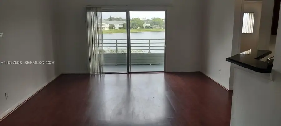 3437 NW 44th St #206, Oakland Park, FL 33309 - #2