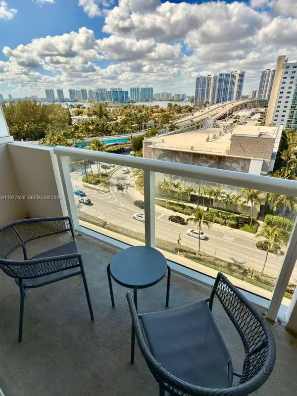 19201 Collins Ave #933, Sunny Isles Beach, FL 33160